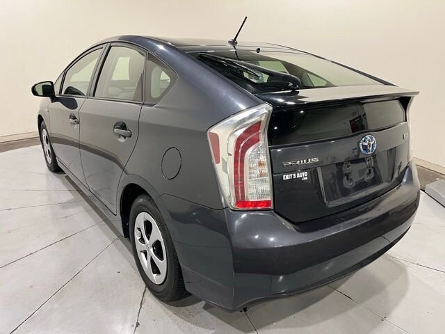 
								2012 Toyota Prius One full									