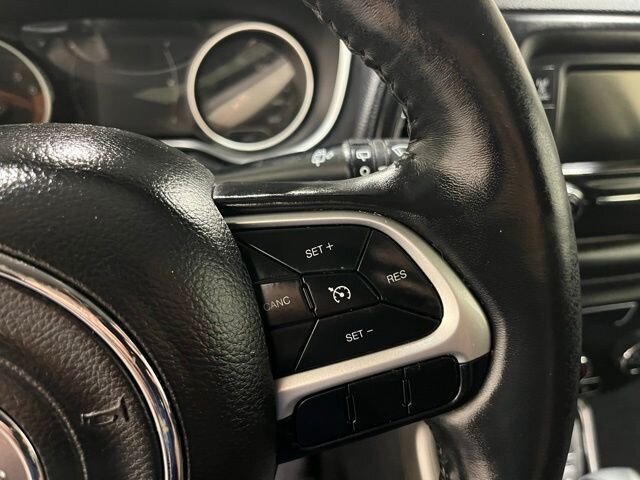 
								2018 Jeep Compass Sport full									