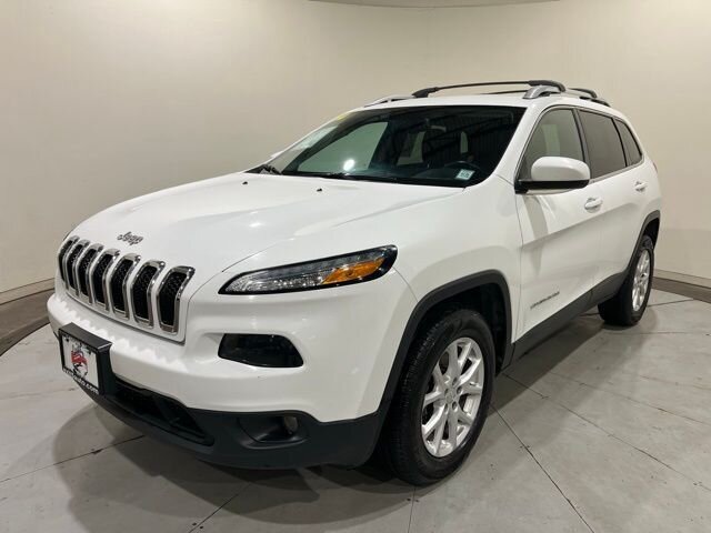 
								2016 Jeep Cherokee Latitude full									