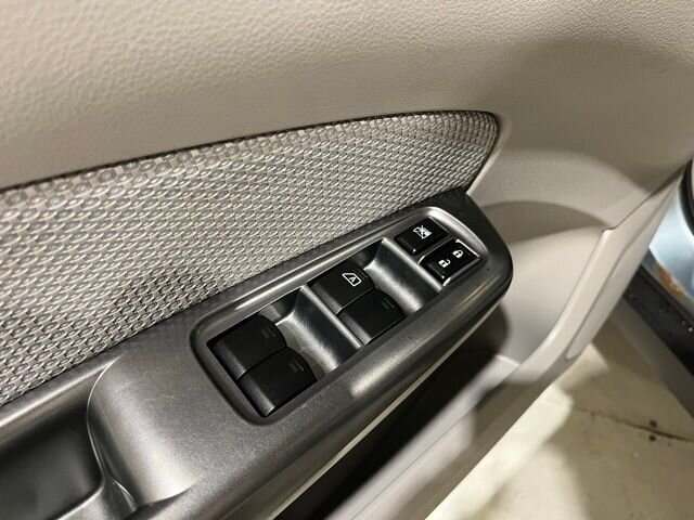 
								2013 Subaru Forester 2.5X full									