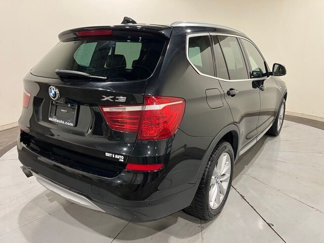 
								2017 BMW X3 xDrive28i w/Navigation full									