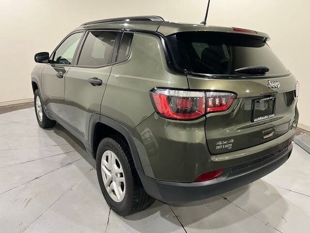 
								2018 Jeep Compass Sport full									