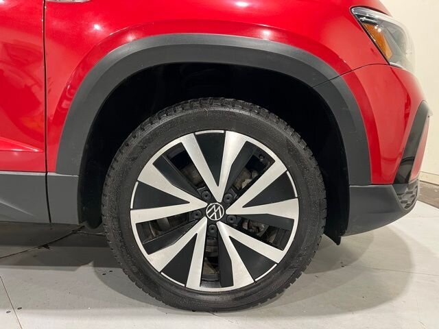 
								2022 Volkswagen Taos 1.5T SE w/Apple Car Play full									