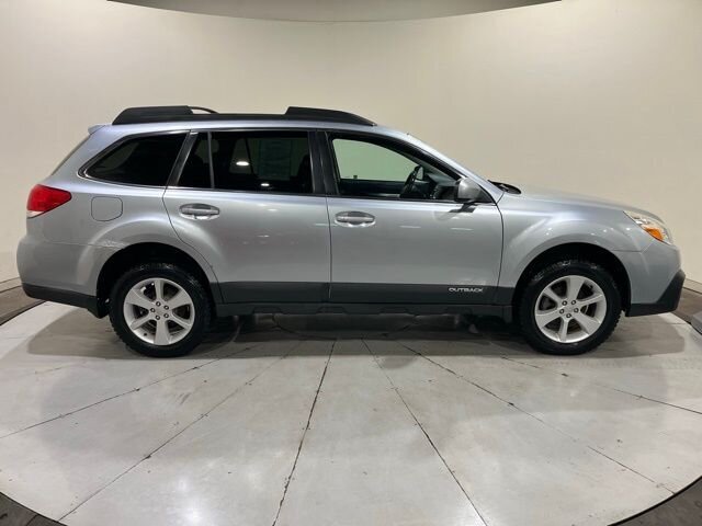 
								2014 Subaru Outback 2.5i Premium full									