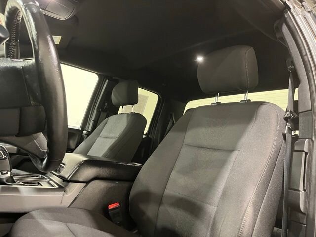 
								2019 Ford F-150 XLT full									