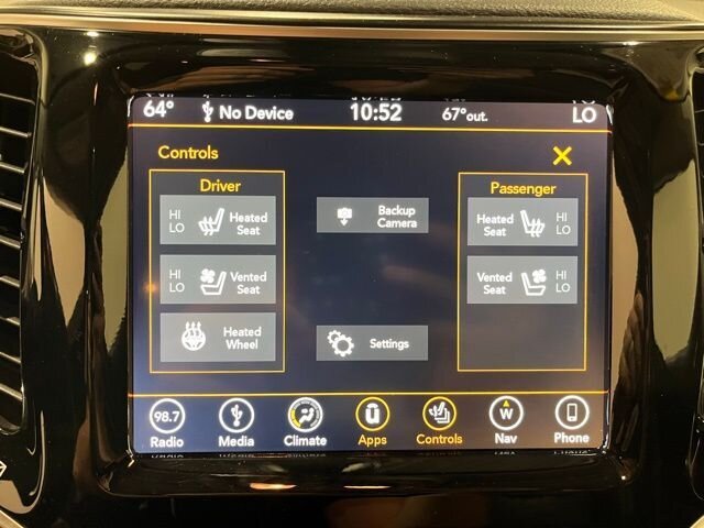 
								2019 Jeep Cherokee Limited w/ Apple Car Play and Navigation full									