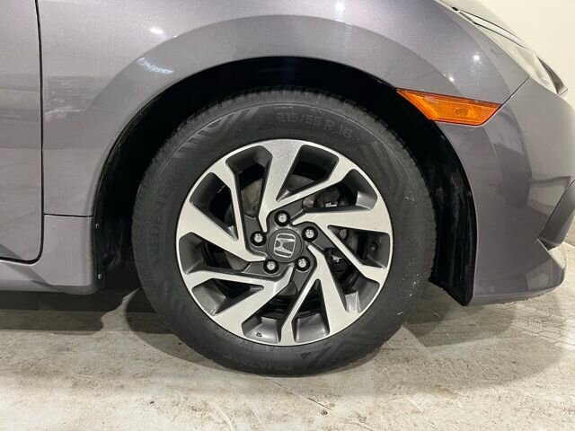 
								2016 Honda Civic EX full									