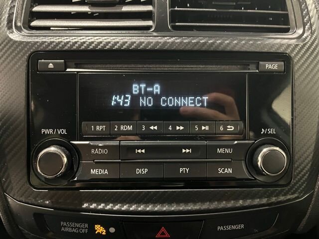 
								2015 Mitsubishi Outlander Sport ES full									