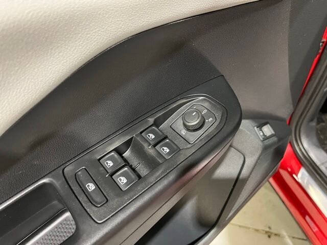 
								2022 Volkswagen Taos 1.5T SE w/Apple Car Play full									