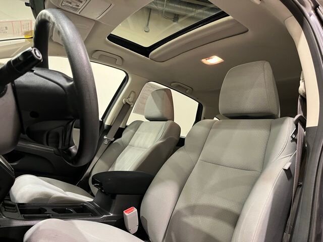 
								2015 Honda CR-V EX full									