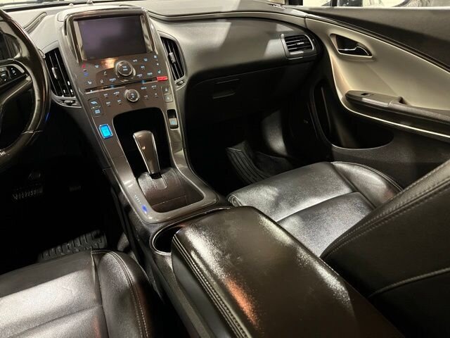 
								2014 Chevrolet Volt Base full									