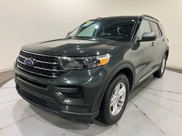 
								2021 Ford Explorer XLT full									