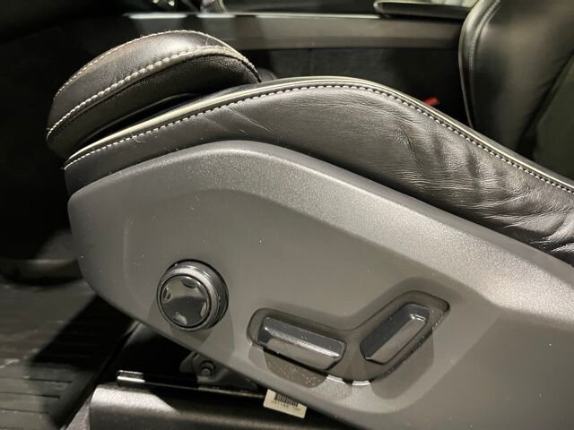 
								2018 Volvo XC60 T5 R-Design full									