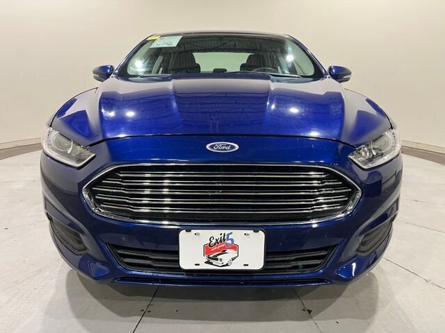 
								2014 Ford Fusion SE full									