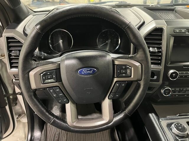 
								2020 Ford Expedition XLT w/ Navigation full									