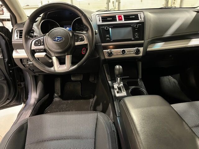 
								2015 Subaru Outback 2.5i full									