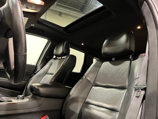 
								2019 Jeep Grand Cherokee Limited full									