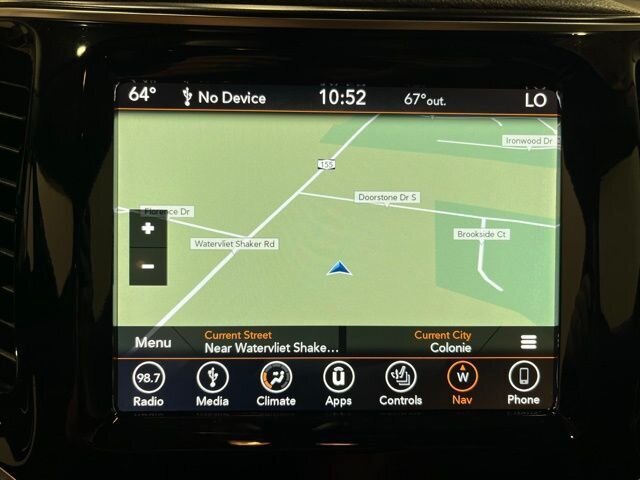 
								2019 Jeep Cherokee Limited w/ Apple Car Play and Navigation full									