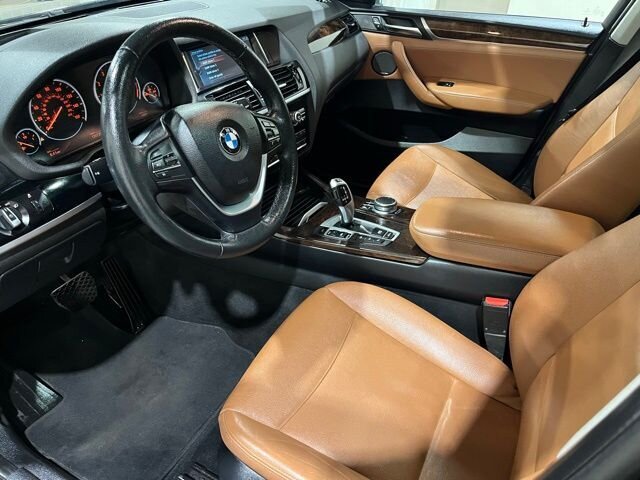 
								2017 BMW X3 xDrive28i w/Navigation full									