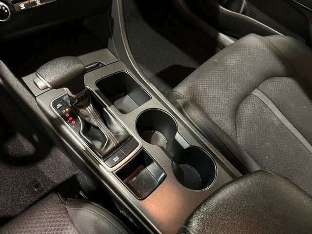 
								2017 Kia Optima LX full									