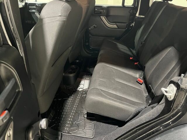 
								2018 Jeep Wrangler JK Unlimited Unlimited Sport full									