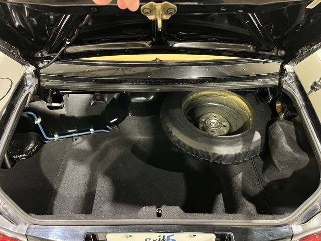 
								1993 Mazda MX-5 Miata Base full									