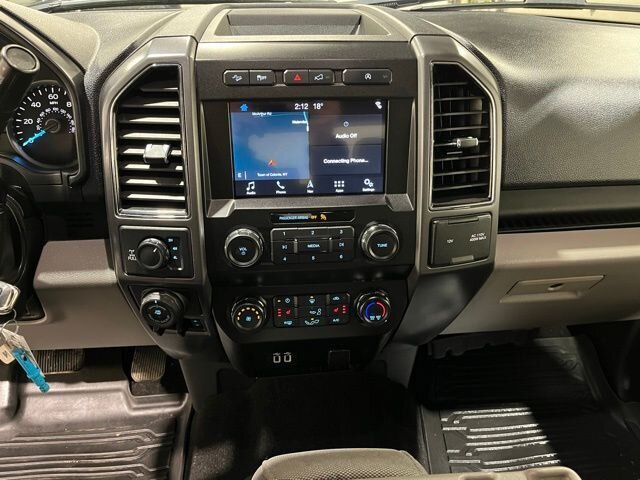 
								2019 Ford F-150 XLT full									