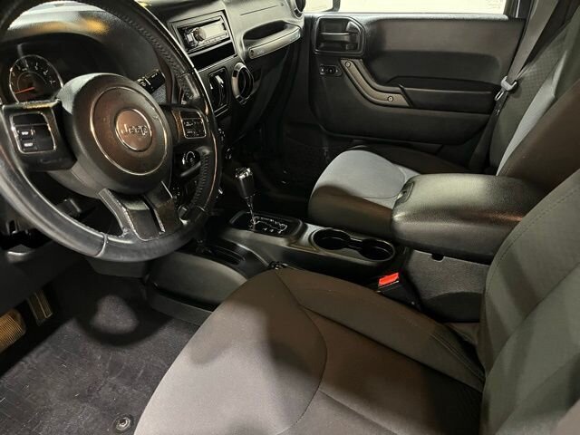 
								2017 Jeep Wrangler Unlimited Sport full									