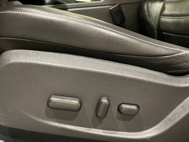 
								2017 Ford Escape Titanium w/ Navigation full									