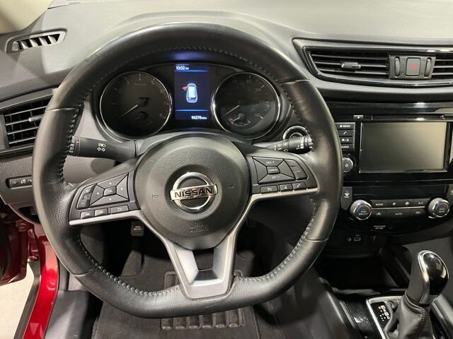 
								2018 Nissan Rogue SV w/ Apple Car Play full									