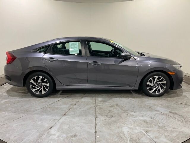 
								2016 Honda Civic EX full									