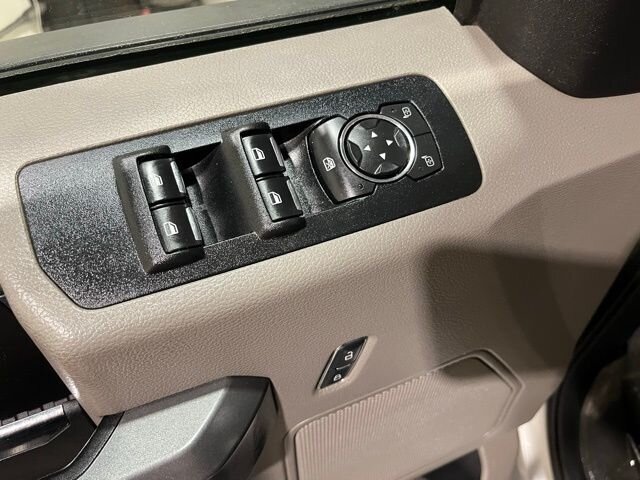 
								2018 Ford F-150 XLT full									