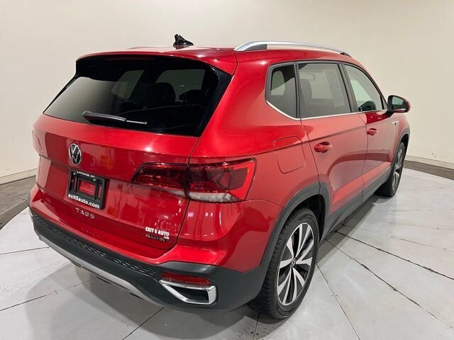 
								2022 Volkswagen Taos 1.5T SE w/Apple Car Play full									