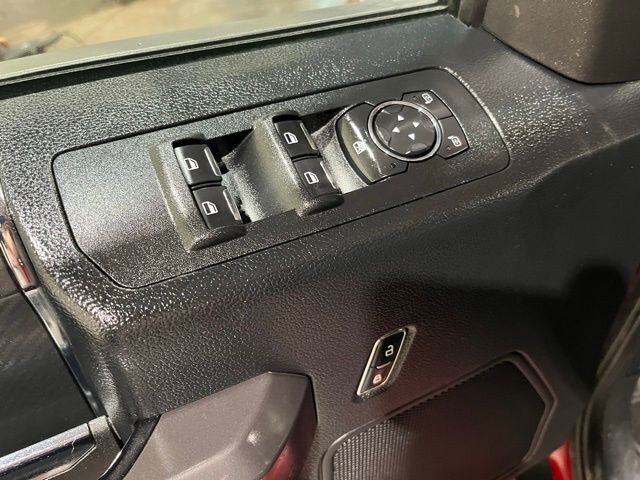 
								2019 Ford F-150 XLT full									