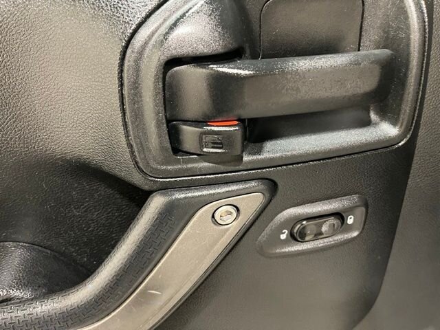 
								2017 Jeep Wrangler Unlimited Sport full									