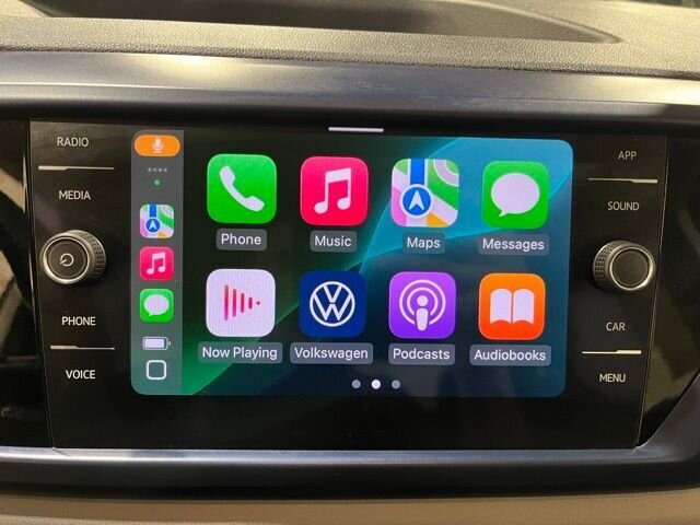 
								2022 Volkswagen Taos 1.5T SE w/Apple Car Play full									