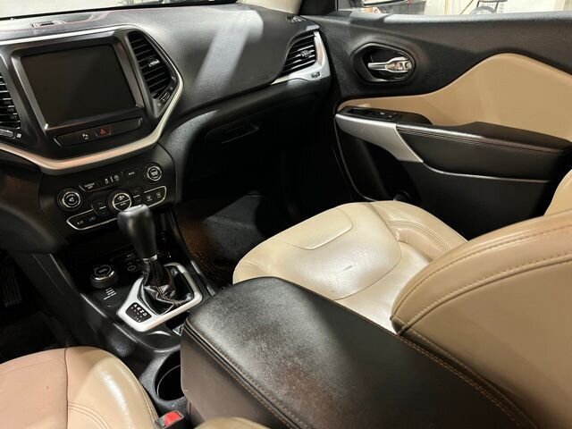 
								2018 Jeep Cherokee Limited full									