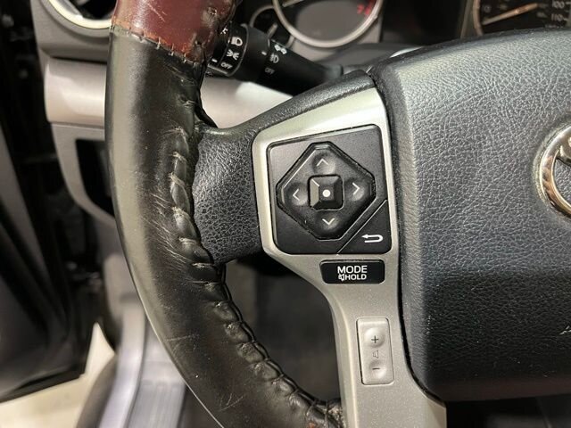 
								2014 Toyota Tundra SR5 full									