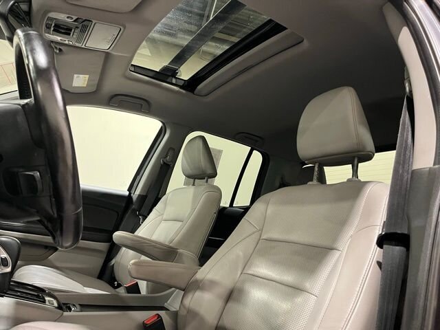 
								2018 Honda Ridgeline RTL-E w/ Apple Car Play full									