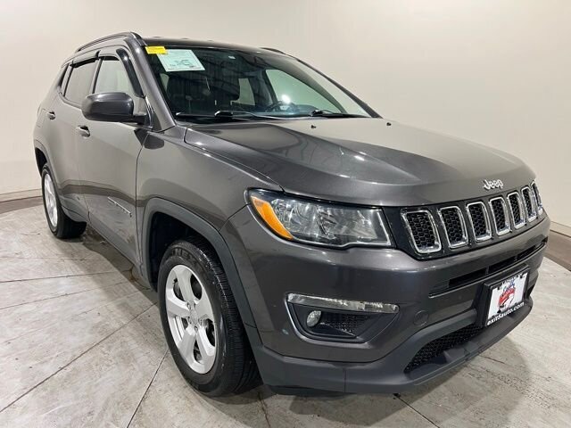 
								2020 Jeep Compass Latitude full									