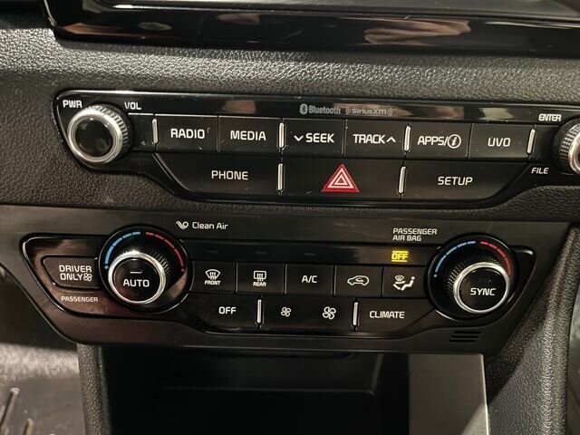 
								2018 Kia Niro Plug-In Hybrid LX w/ Apple Car Play full									