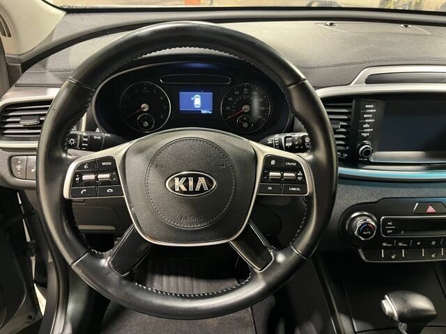 
								2020 Kia Sorento S full									