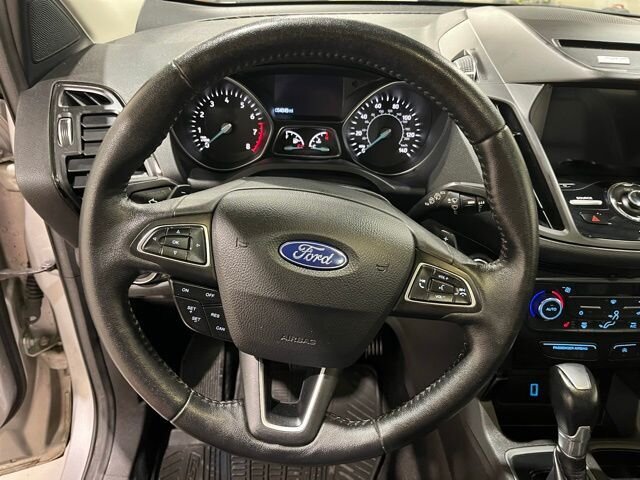 
								2017 Ford Escape Titanium w/ Navigation full									