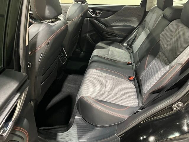 
								2020 Subaru Forester Sport w/ Apple Car Play full									