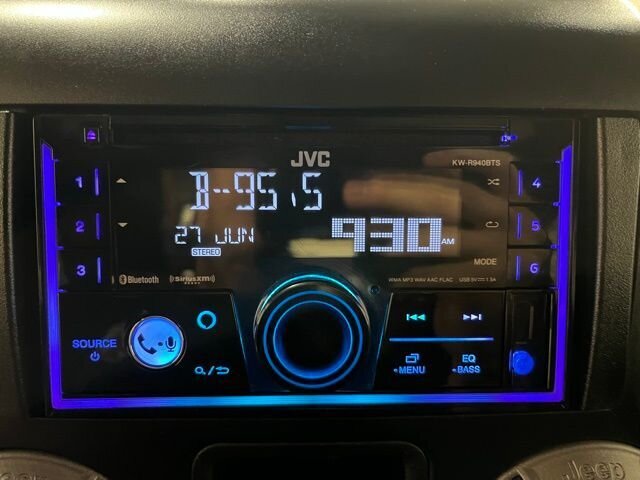 
								2014 Jeep Wrangler Sport full									