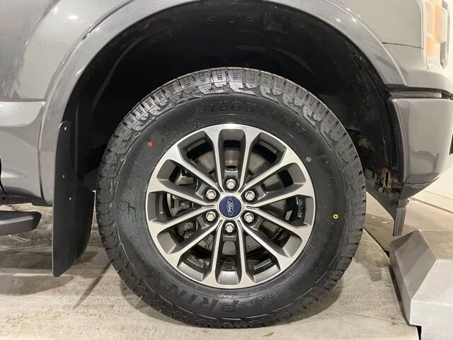 
								2019 Ford F-150 XLT full									