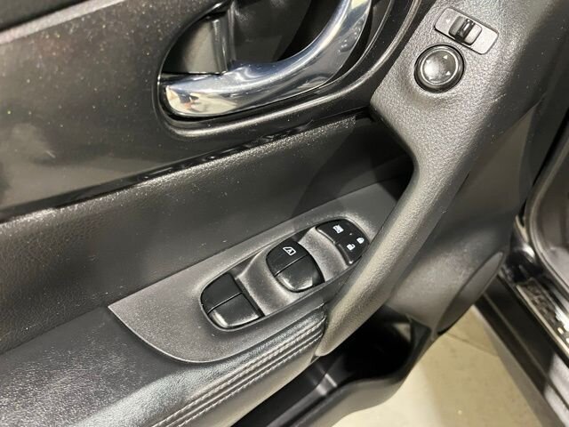 
								2017 Nissan Rogue S full									