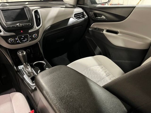 
								2020 Chevrolet Equinox LS full									