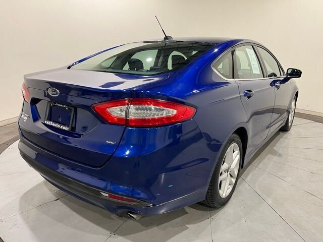 
								2014 Ford Fusion SE full									