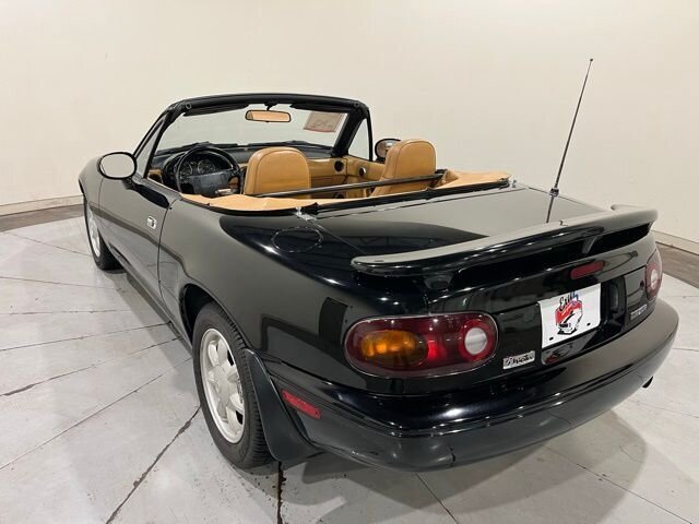 
								1993 Mazda MX-5 Miata Base full									